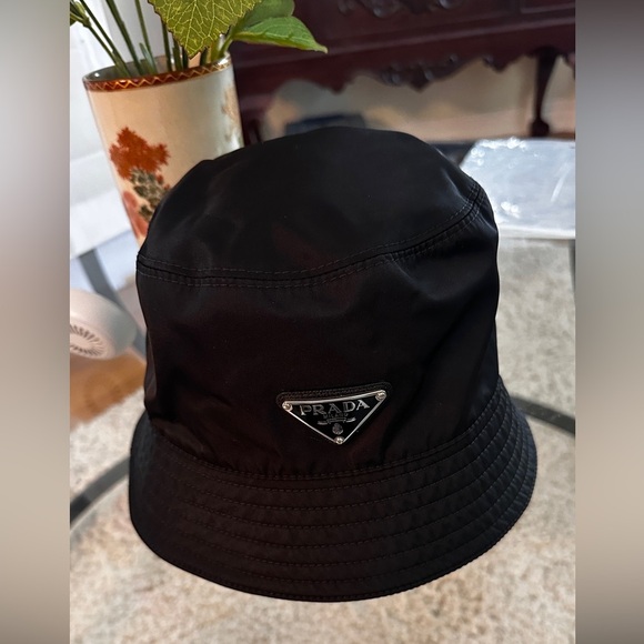 Prada Classic Black Bucket Hat - Picture 4 of 11